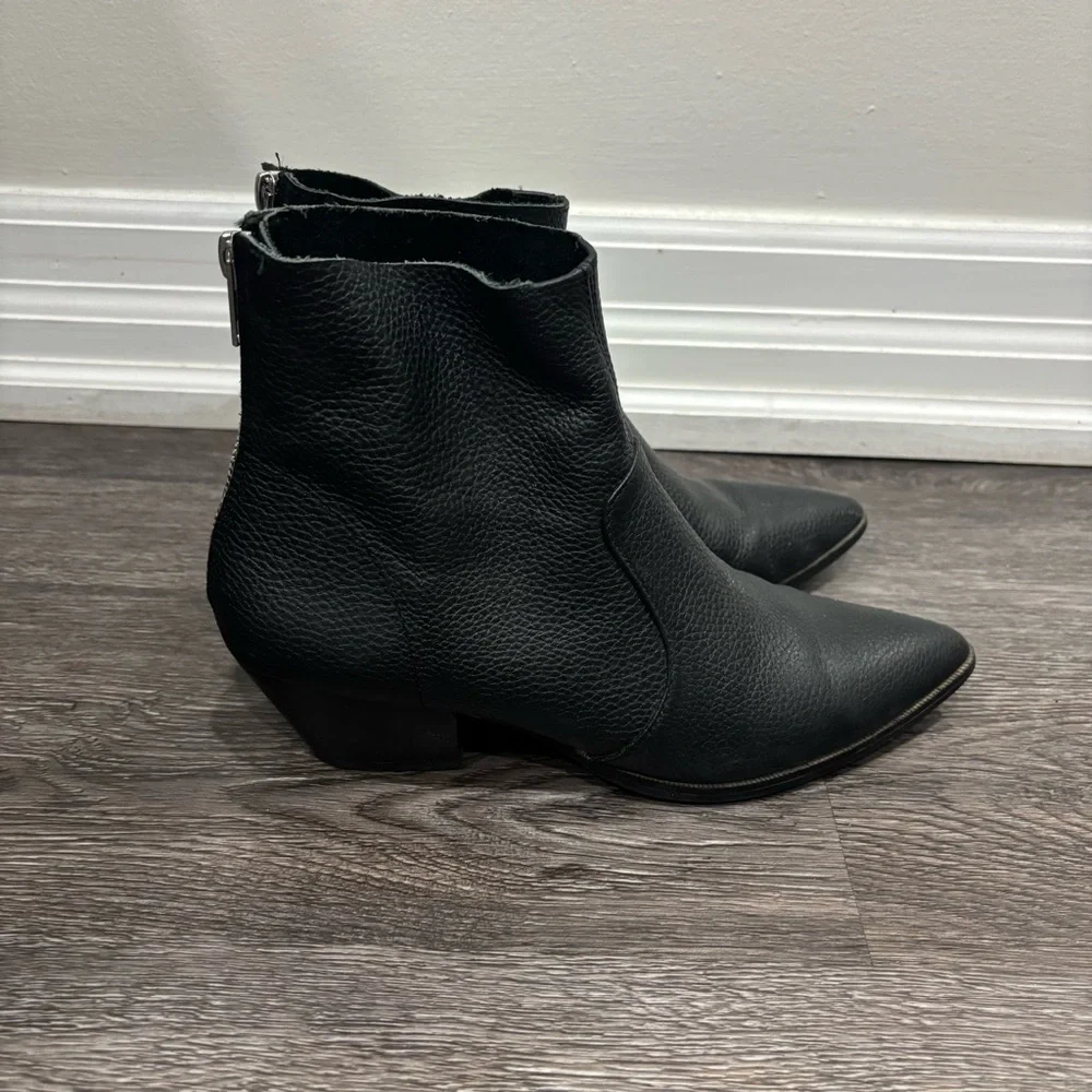 Steve Madden Leather Cafe Western Black Ankle Boots - Picture 2 of 6